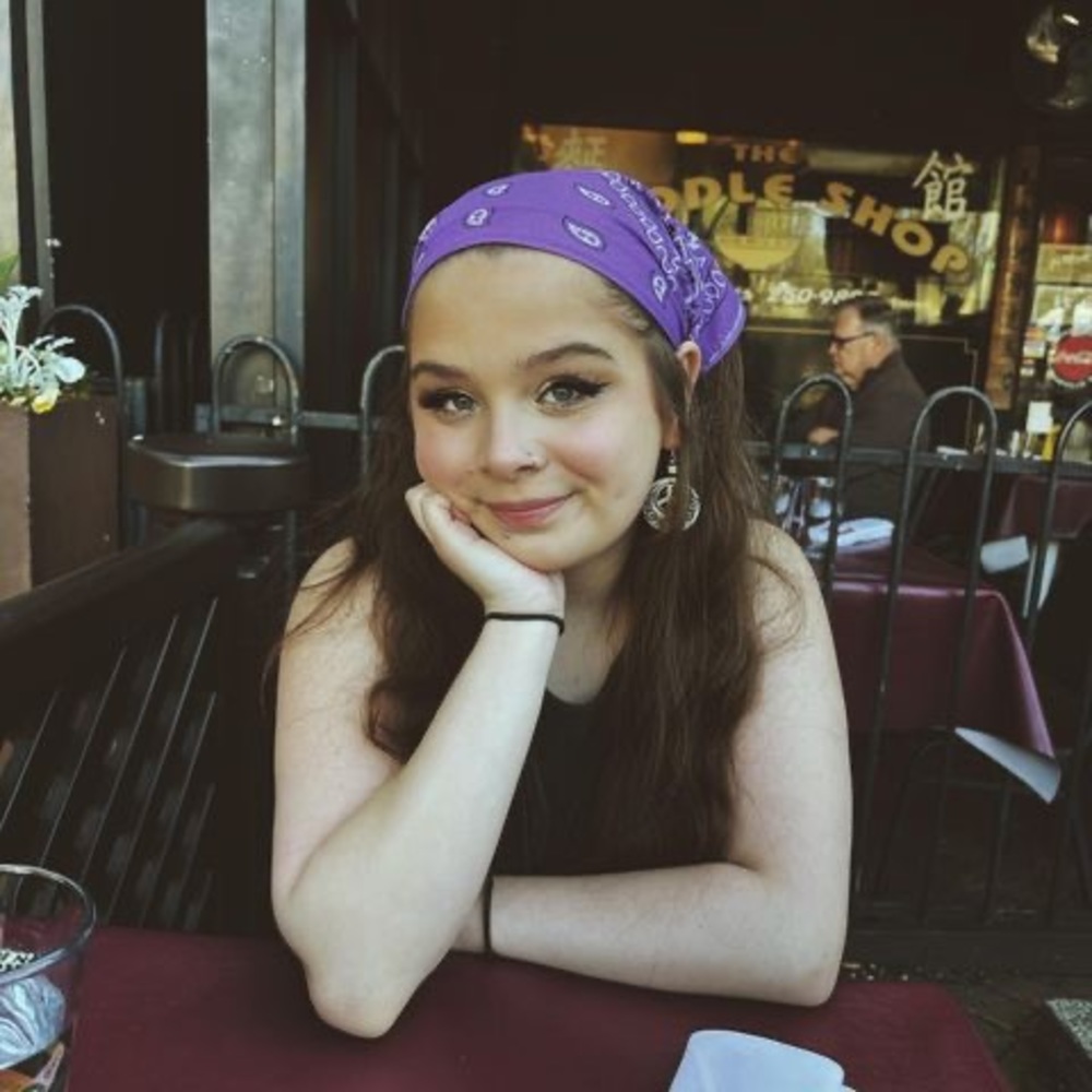 Meet your Posher, Marissa